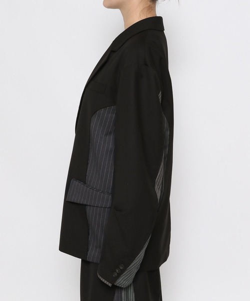 Anui（アニュイ）の「【UNISEX/選べる着丈】サイドストライプスーツジャケット（テーラードジャケット・レディース・グレー/ブラック・SMALL/MEDIUM）」の17枚目の写真