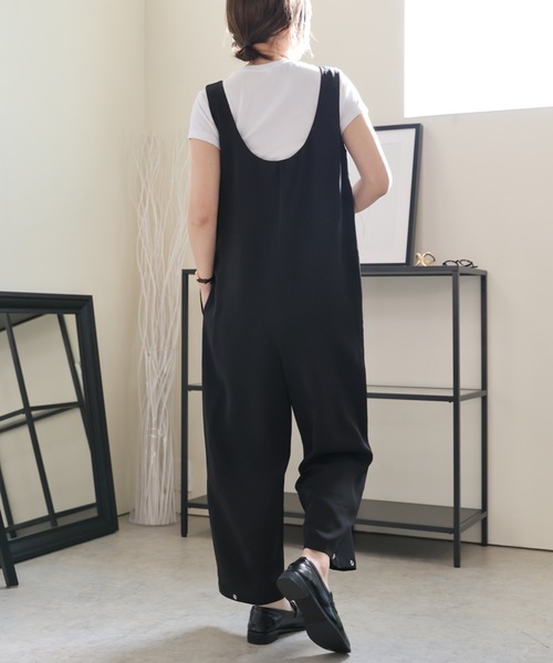 ULEULA（ウルア）の「2WAYオールインワン/ジャンプスーツサロペット（サロペット/オーバーオール・レディース・アイボリー/ブラック/チャコールグレー・FREE）」の22枚目の写真