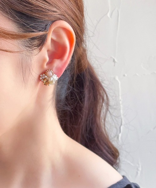 tone(トーン)の「【mallelabrocante/マルラブロカント】14kgf 天然石とアンティークビーズのbijouピアス/誕生石(ピアス(両耳用)・レディース・ホワイト/ピンク/オレンジ・FREE)」の5枚目の写真