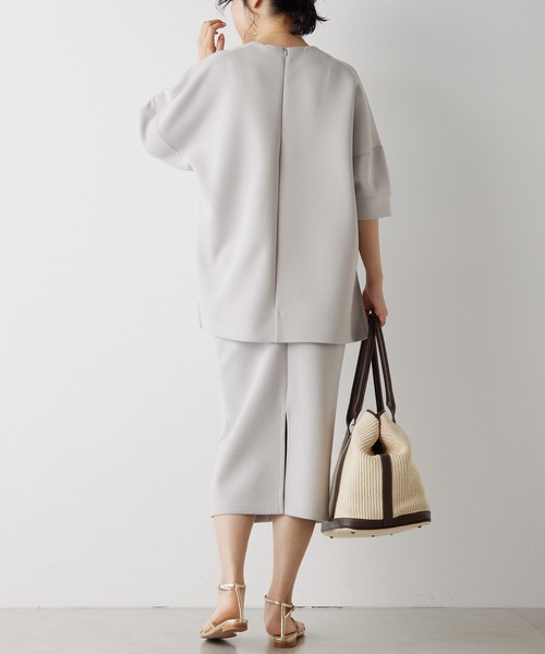 美品 2024AW ウィムガゼット ダンボールスカート ライトベージュ ミモレ丈 美品 2024AW ウィムガゼット ダンボールスカート ライトベージュ