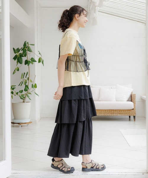 LAKOLE(ラコレ)の「ポコポコティアードスカート / 116530(スカート・レディース・ベージュ/ブラック/ブルー・SMALL/MEDIUM)」の5枚目の写真