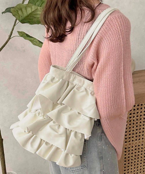 apres jour clair（アプレジュールクレア）の「【apres jour clair×ARIAZ】フリルトートバッグ（トートバッグ・レディース・アイボリー/ブラック/シルバー・FREE）」の2枚目の写真