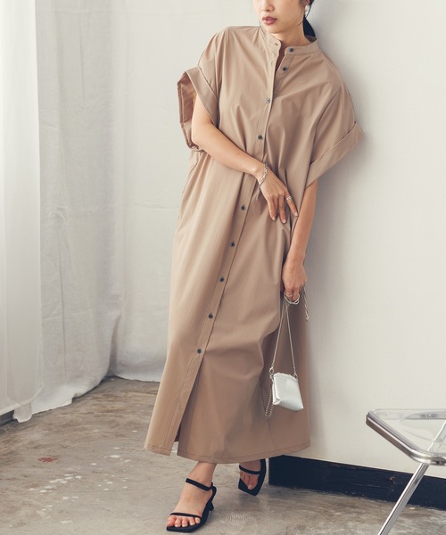 hunch(ハンチ)の「接触冷感 バンドカラー シャツワンピース(シャツワンピース・レディース・ブラック/ブラウン/ベージュ・FREE)」の3枚目の写真