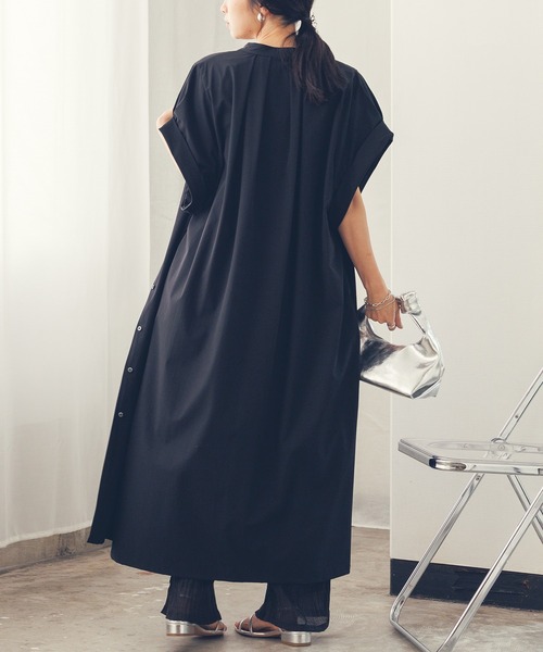 hunch(ハンチ)の「接触冷感 バンドカラー シャツワンピース(シャツワンピース・レディース・ブラック/ブラウン/ベージュ・FREE)」の7枚目の写真