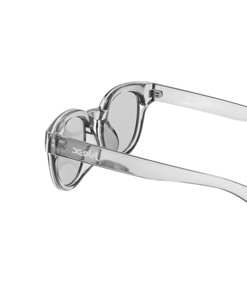 X-girl（エックスガール）の「MILLS LOGO CLEAR FRAME SUNGLASSES（サングラス・レディース・ブラウン/グレー・ONE SIZE）」の6枚目の写真
