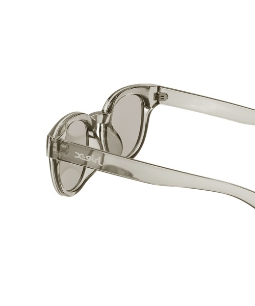 X-girl（エックスガール）の「MILLS LOGO CLEAR FRAME SUNGLASSES（サングラス・レディース・ブラウン/グレー・ONE SIZE）」の15枚目の写真