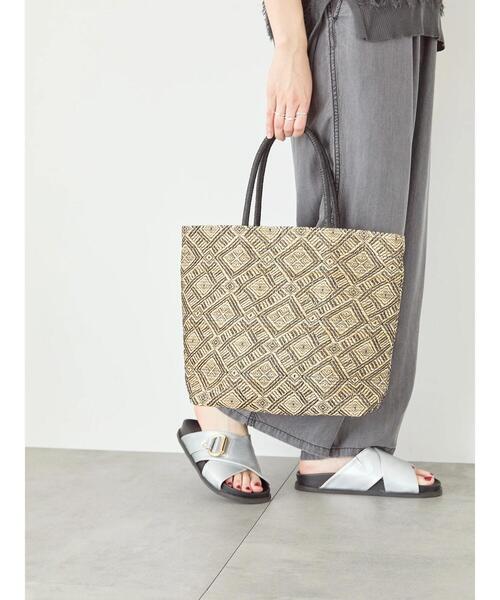 Samansa Mos2 blue（サマンサモスモスブルー）の「アソートペーパートートバッグ（ハンドバッグ・レディース・キナリ/ブラック/ブルー・F）」の2枚目の写真