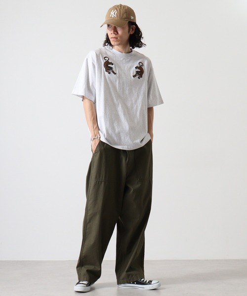 ATELANE(アテレーン)の「シルケット加工刺繍半袖TEE(Tシャツ/カットソー・メンズ・ホワイト/ブラック系/ブラック/アッシュグレー/ホワイト系・L/M)」の18枚目の写真