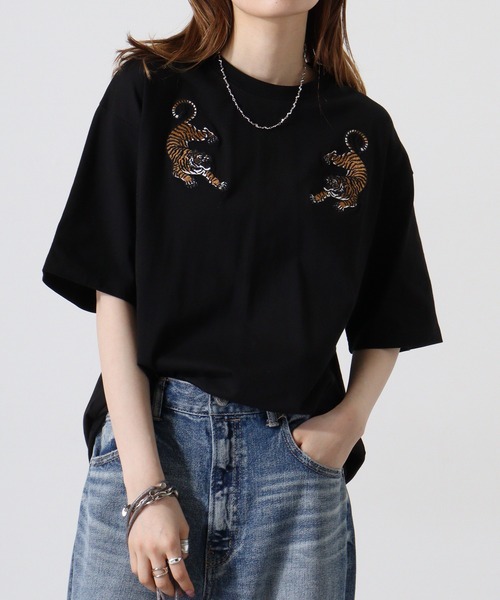 ATELANE(アテレーン)の「シルケット加工刺繍半袖TEE(Tシャツ/カットソー・メンズ・ホワイト/ブラック系/ブラック/アッシュグレー/ホワイト系・L/M)」の10枚目の写真