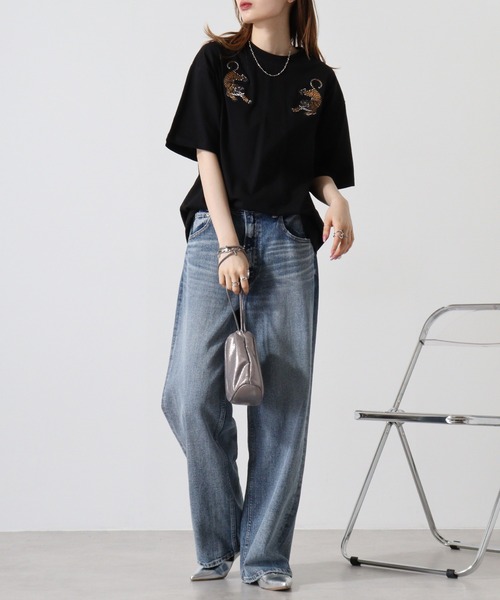 ATELANE(アテレーン)の「シルケット加工刺繍半袖TEE(Tシャツ/カットソー・メンズ・ホワイト/ブラック系/ブラック/アッシュグレー/ホワイト系・L/M)」の13枚目の写真