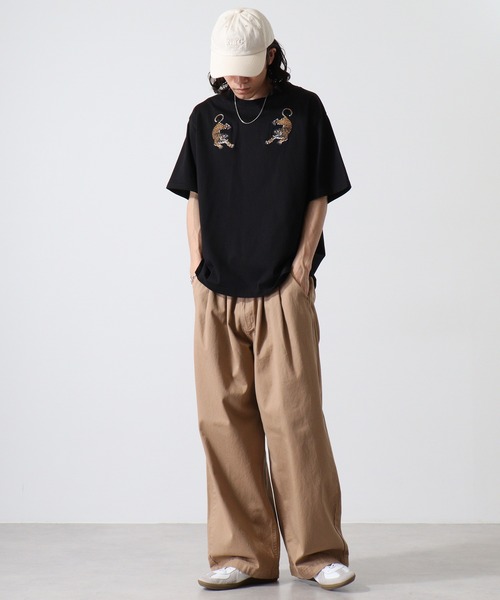 ATELANE(アテレーン)の「シルケット加工刺繍半袖TEE(Tシャツ/カットソー・メンズ・ホワイト/ブラック系/ブラック/アッシュグレー/ホワイト系・L/M)」の8枚目の写真