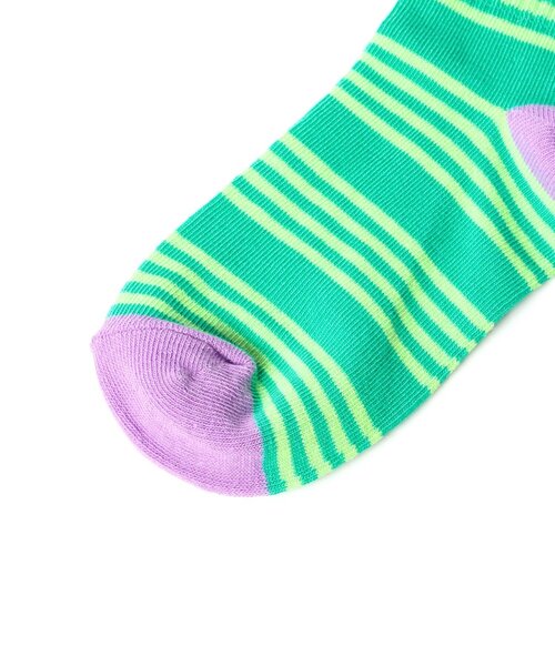 BREEZE（ブリーズ）の「ロゴ・ボーダーソックス（ソックス/靴下・キッズ・ネイビー/ブラウン/オフホワイト/イエロー/ブルー/グリーン・15 /18/21）」の17枚目の写真