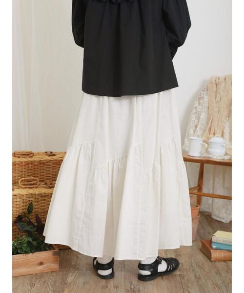 Samansa Mos2（サマンサ モスモス）の「柄アソート斜め切替ティアードスカート（スカート・レディース・ブラック/キナリ/ブルー/ベージュ・F）」の2枚目の写真