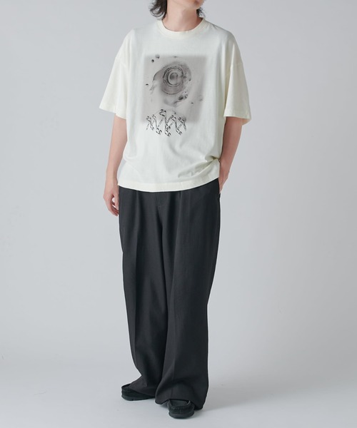 Lui's(ルイス)の「ピグメントプリントT(Tシャツ/カットソー・メンズ・オフホワイト/チャコールグレー・FREE)」の7枚目の写真