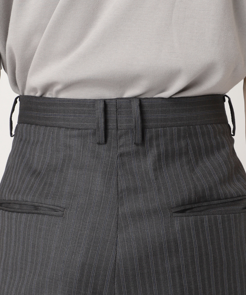 EDIFICE LA BOUCLE（エディフィスラブークル）の「LA BOUCLE(ラブークル) Loro Piana Fabric ワイドパンツ（スラックス・メンズ・グレー/ネイビー/ベージュ・2/3）」の4枚目の写真