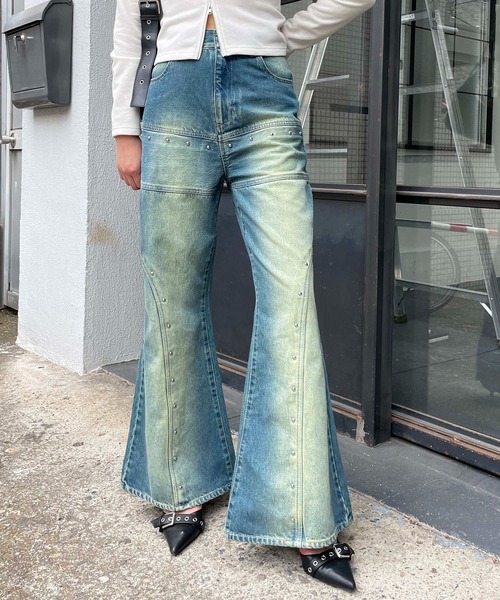 SPIRALGIRL（スパイラルガール）の「オーバーダイスタッズデニム（デニムパンツ・レディース・ブラック/ブルー・MEDIUM/SMALL）」の19枚目の写真