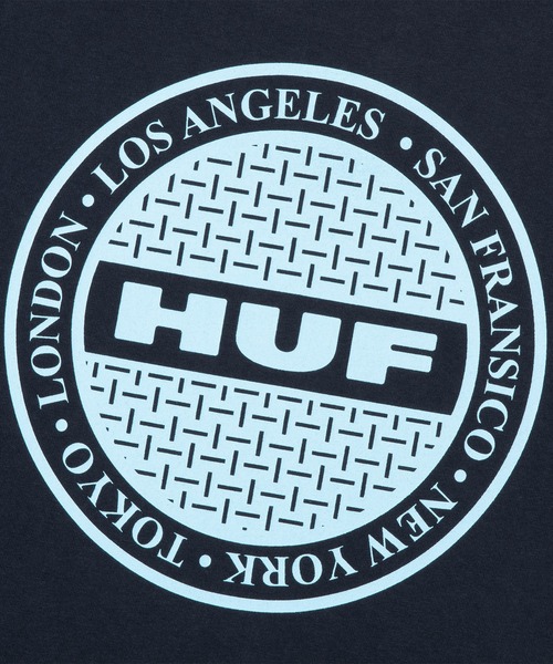 HUF（ハフ）の「MANHOLE TEE / HUF ハフ 半袖 プリントTシャツ