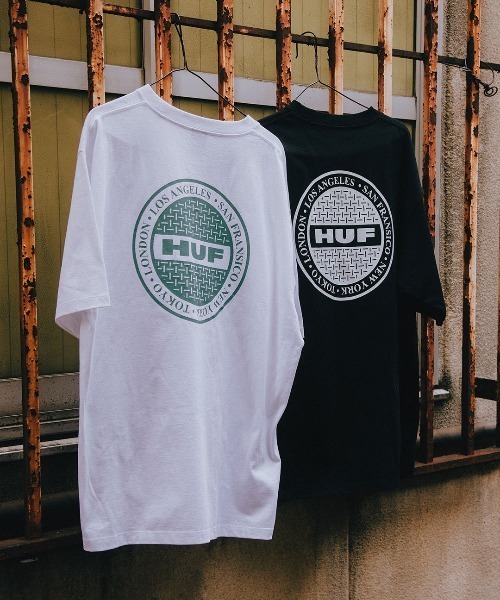 HUF（ハフ）の「MANHOLE TEE / HUF ハフ 半袖 プリントTシャツ