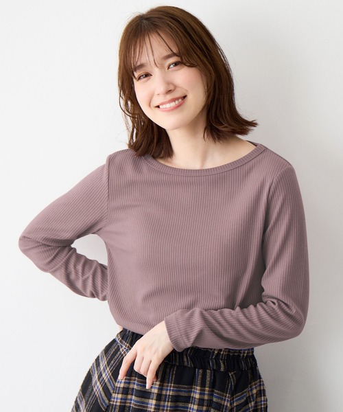 Viola e Viola(ヴィオラエヴィオラ)の「温リブ 裏起毛プルオーバー(クルーネック)(Tシャツ/カットソー・レディース・ブラック/グレー/グレイッシュブルー/スモークピンク/アイボリー・L/LL/3L/4L/5L/M)」の11枚目の写真