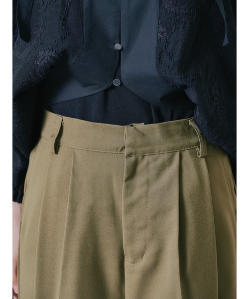 TEVALT（ヴァレット）の「ヘムシアーパンツ（チノパンツ・レディース・チャコール/カーキ/ブラック・38）」の8枚目の写真