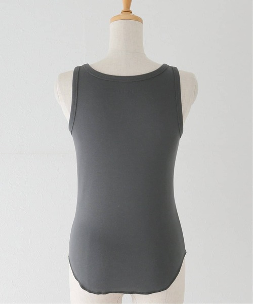 SLOBE IENA（スローブイエナ）の「《追加4》basic タンクトップ（タンクトップ・レディース・ネイビー/ホワイト/ベージュ・FREE）」の6枚目の写真