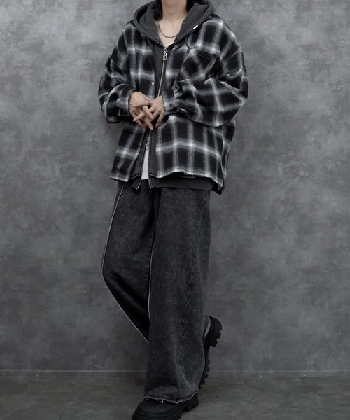 INTER FACTORY（インターファクトリー）の「しの - Cut Off Ombre Check Flannel Shirts / カットオフオンブレチェックフランネルシャツ　made in INTER FACTORY（シャツ/ブラウス・メンズ・ブラック/ブルー・SMALL/MEDIUM/LARGE）」の5枚目の写真