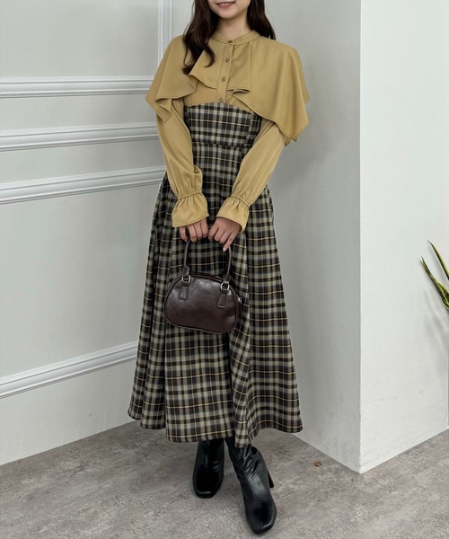 clear（クリア）の「【低身長用サイズ有】ケープ風チェック柄ドッキングフレアロングワンピース [大人 フェミニン]≪再入荷≫（ワンピース・レディース・ブラウン/ネイビー・F/XS）」の2枚目の写真
