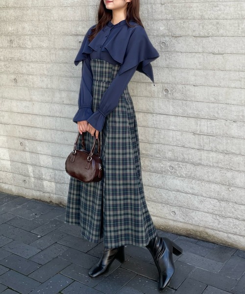 clear（クリア）の「【低身長用サイズ有】ケープ風チェック柄ドッキングフレアロングワンピース [大人 フェミニン]≪再入荷≫（ワンピース・レディース・ブラウン/ネイビー・F/XS）」の4枚目の写真