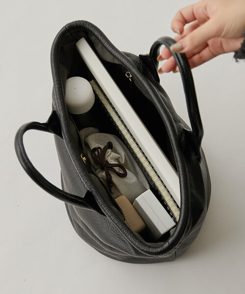 【美品】PAPILLONNER SEAU バケツトートレザーバッグ　黒 美品】PAPILLONNER SEAU バケツトートレザーバッグ 黒 - メルカリ