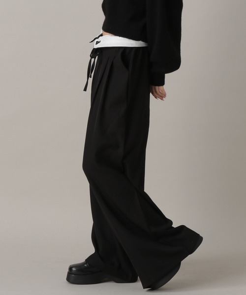 FOREVER 21(フォーエバー トゥエンティーワン)の「【2024FW】タックワイドパンツ(その他パンツ・レディース・ブラック/ブラウン/グレー・MEDIUM/SMALL)」の6枚目の写真