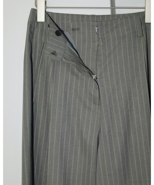 anuke（アンヌーク）の「Tuck Loose Pants（その他パンツ・レディース・グレー/ブラック・36inch/38inch）」の14枚目の写真