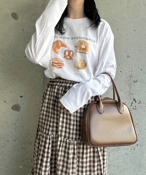 merrylatte(メリーラテ)の「『低身長用サイズあり』スイーツプリントロングTシャツ(Tシャツ/カットソー・レディース・ホワイト/B/A/C/D・MEDIUM/LARGE/SMALL/X-SMALL)」の2枚目の写真
