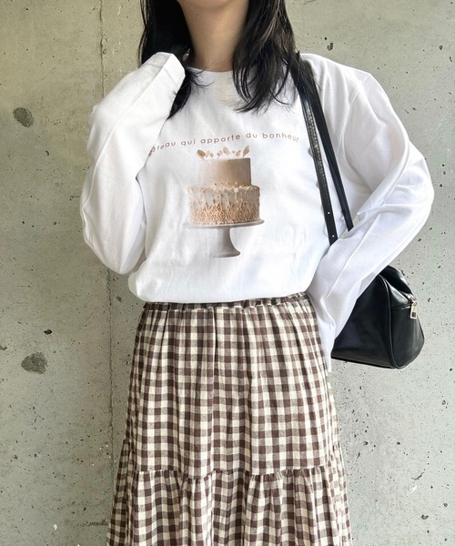 merrylatte(メリーラテ)の「『低身長用サイズあり』スイーツプリントロングTシャツ(Tシャツ/カットソー・レディース・ホワイト/B/A/C/D・MEDIUM/LARGE/SMALL/X-SMALL)」の5枚目の写真