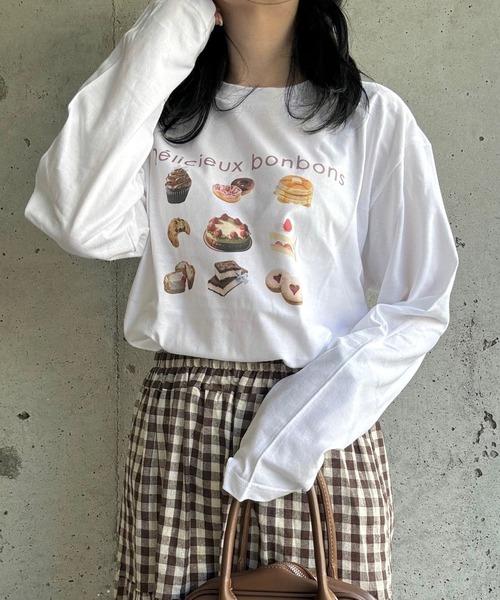 merrylatte(メリーラテ)の「『低身長用サイズあり』スイーツプリントロングTシャツ(Tシャツ/カットソー・レディース・ホワイト/B/A/C/D・MEDIUM/LARGE/SMALL/X-SMALL)」の14枚目の写真