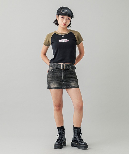 X-girl(エックスガール)の「OVAL LOGO EMBROIDERY RAGLAN S/S BABY TEE(Tシャツ/カットソー・レディース・ブラック/ホワイト/ライトピンク・S/M)」の10枚目の写真