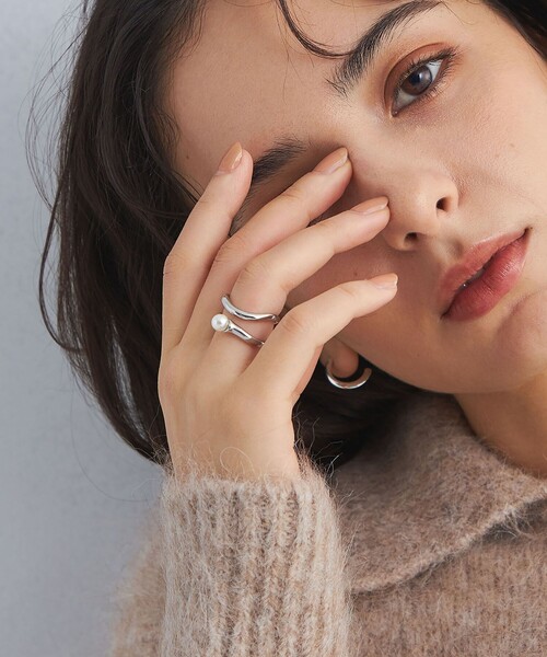green label relaxing(グリーンレーベルリラクシング)の「【WEB限定】ニュアンスライン リング 2本セット(リング・レディース・ゴールド/シルバー・FREE)」の2枚目の写真