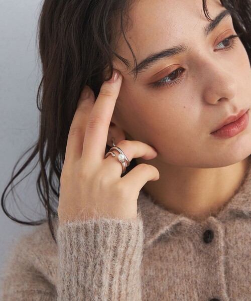 green label relaxing(グリーンレーベルリラクシング)の「【WEB限定】ニュアンスライン リング 2本セット(リング・レディース・ゴールド/シルバー・FREE)」の4枚目の写真