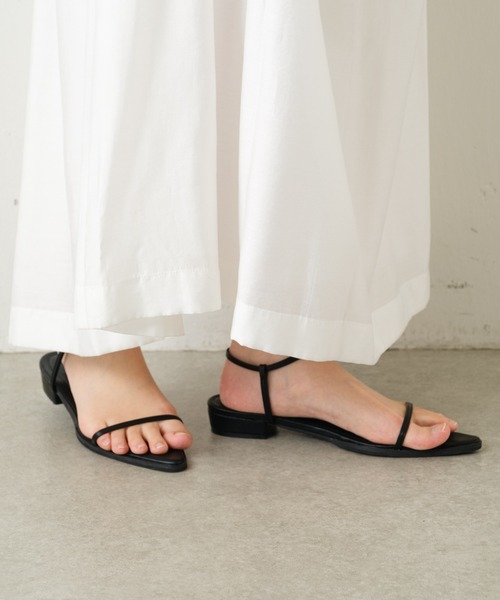 COLLAGE GALLARDAGALANTE（コラージュガリャルダガランテ）の「ポインテッドフラットサンダル（サンダル・レディース・グリーン/ブラック・38/36/37）」の18枚目の写真