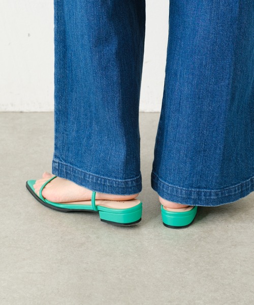 COLLAGE GALLARDAGALANTE（コラージュガリャルダガランテ）の「ポインテッドフラットサンダル（サンダル・レディース・グリーン/ブラック・38/36/37）」の22枚目の写真