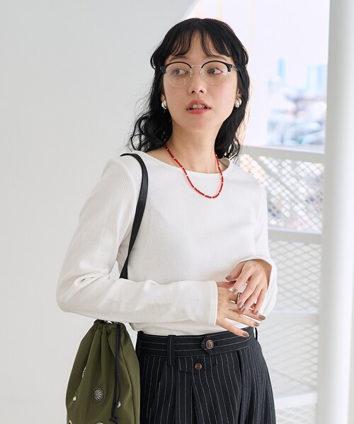 FREAK'S STORE（フリークスストア）の「バレエネック ランダムリブロンT（Tシャツ/カットソー・レディース・レッド/ブラック/オフホワイト/サックスブルー・ﾌﾘ-）」の16枚目の写真