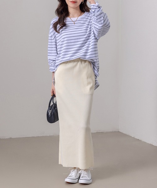DAY CLOSET(デイ クローゼット)の「【ウエストゴム/伸縮性有】きれいめIライン 縦長シルエット リブ バックセンタースリット ナロースカート レディース(スカート・レディース・ブラック/グレイッシュベージュ/アイボリー/チャコールグレー/グレー・M/L)」の7枚目の写真