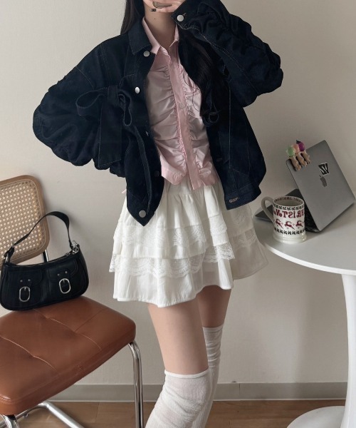 nemne store(ネンネストア)の「《Delfy》ギャザーサイドリボンシャツ(シャツ/ブラウス・レディース・ピンク系/サックスブルー系/ホワイト系・フリー)」の5枚目の写真