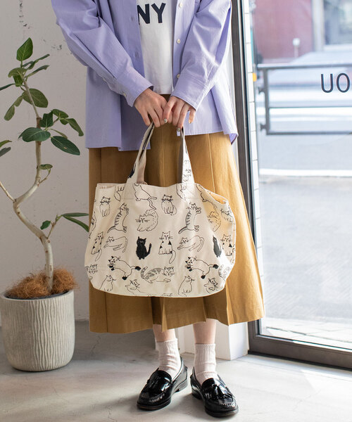 POU DOU DOU(プードゥドゥ)の「<Daily>キャンパスオリジナルプリントトートバッグ(トートバッグ・レディース・キナリ/ブルー/ダークグレー・フリー)」の5枚目の写真