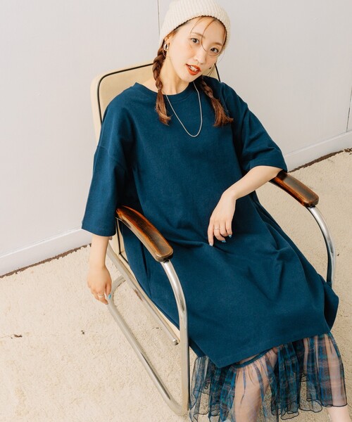 FREAK'S STORE（フリークスストア）の「限定展開　ビッグシルエットTシャツ半袖ミニワンピース（ワンピース・レディース・ブラック/グリーン/ブラウン/レッド/ライトグレー/オフホワイト/ネイビー・ﾌﾘ-）」の21枚目の写真