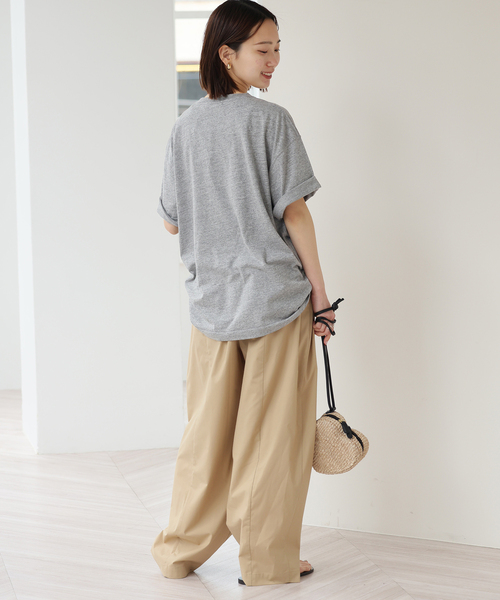 JOURNAL STANDARD relume(ジャーナルスタンダード レリューム)の「スーベニアTCR TEE(Tシャツ/カットソー・レディース・チャコールグレー/アイボリー・FREE)」の12枚目の写真