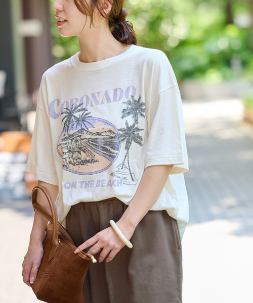 JOURNAL STANDARD relume(ジャーナルスタンダード レリューム)の「スーベニアTCR TEE(Tシャツ/カットソー・レディース・チャコールグレー/アイボリー・FREE)」の22枚目の写真