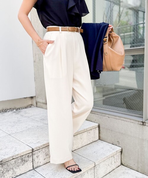 NOLLEY’S(ノーリーズ)の「《セットアップ対応》ウォッシャブル麻調タックワイドパンツ(その他パンツ・レディース・キナリ/ネイビー/ライトグレー・34/36/38)」の2枚目の写真