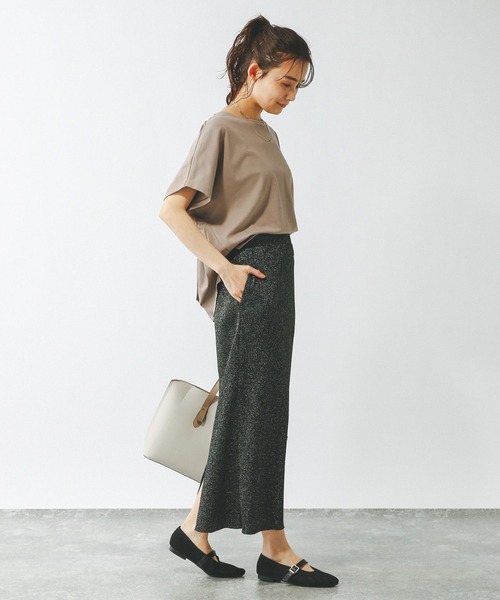 GLOBAL WORK（グローバルワーク）の「なめらかタッチドルマン半袖/289393（Tシャツ/カットソー・レディース・テラコッタ/ブラック/オフホワイト/ネイビー/モカ・LARGE/MEDIUM）」の19枚目の写真