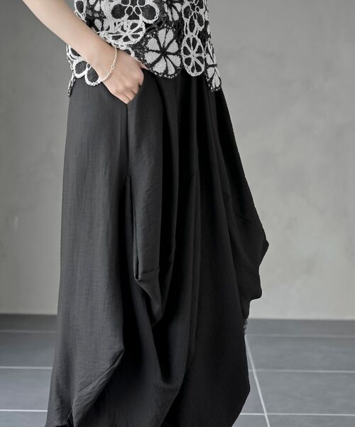 rps(アールピーエス)の「変形ドレープコクーンスカーチョ(その他パンツ・レディース・ブラック/チャコールグレー・フリー)」の18枚目の写真