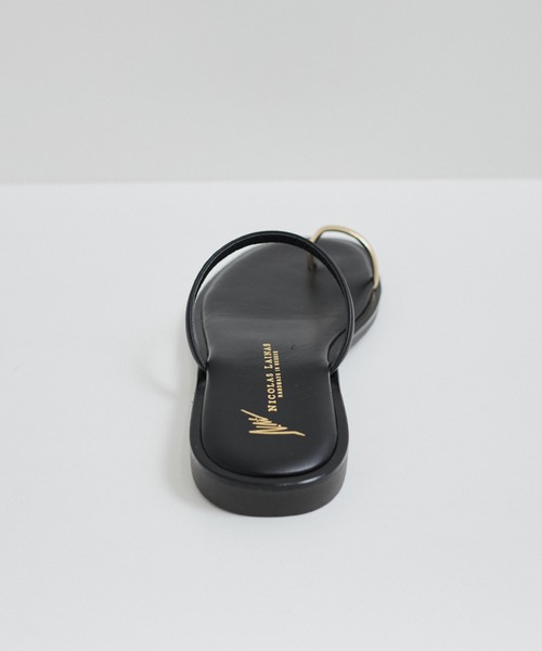 NICOLAS LAINAS（ニコラスライナス）の「【NICOLAS LAINAS(ニコラスライナス)】メタルサムリングサンダル（サンダル・レディース・ブラック/シルバー・38/37/36）」の13枚目の写真